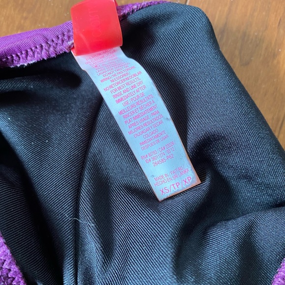 Victoria’s Secret bikinis tops 32B and bottom XS - Picture 10 of 12